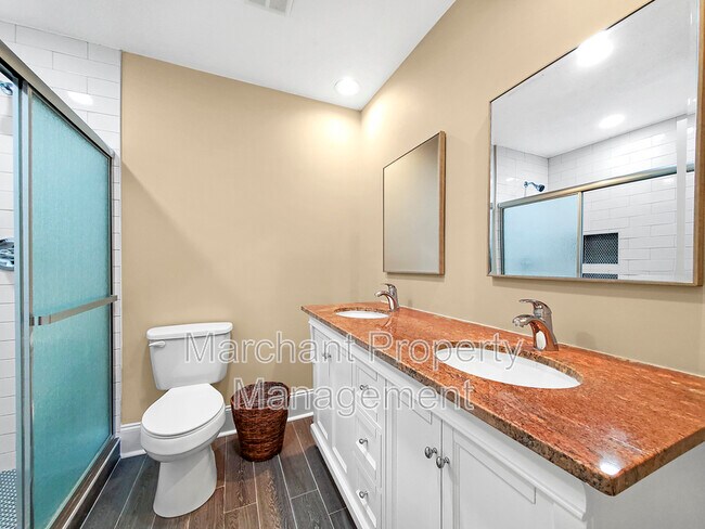 Building Photo - 100 Pine Wood Dr