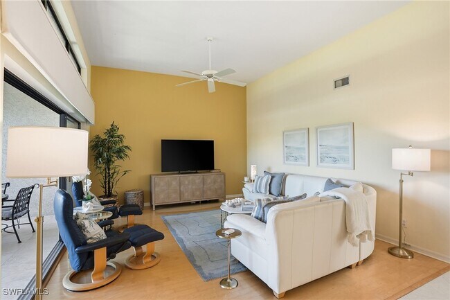 Building Photo - 7048 Pelican Bay Blvd