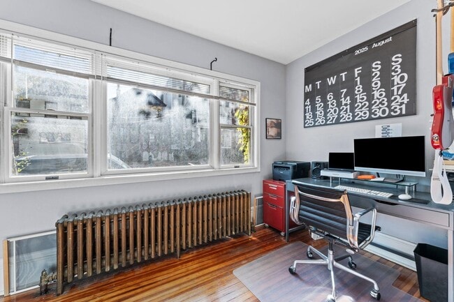 Building Photo - 44 BOORAEM Ave