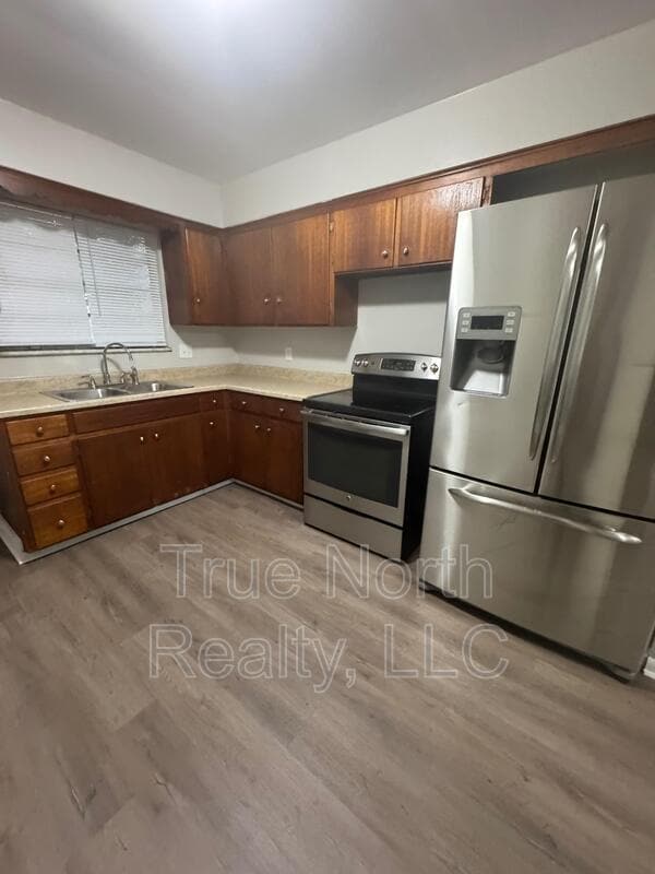 Primary Photo - 1861 Agler Rd