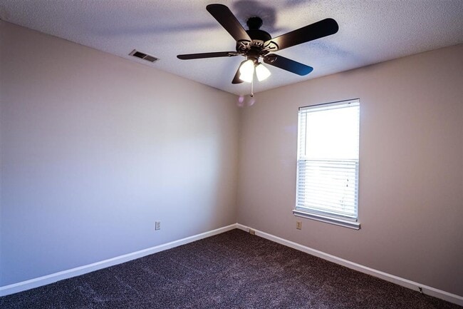 Building Photo - 3BD/2BA Home in Lakeland. Conveniently located. Pets Welcome.