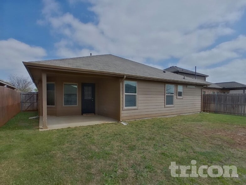 Building Photo - 752 Rutherford Dr