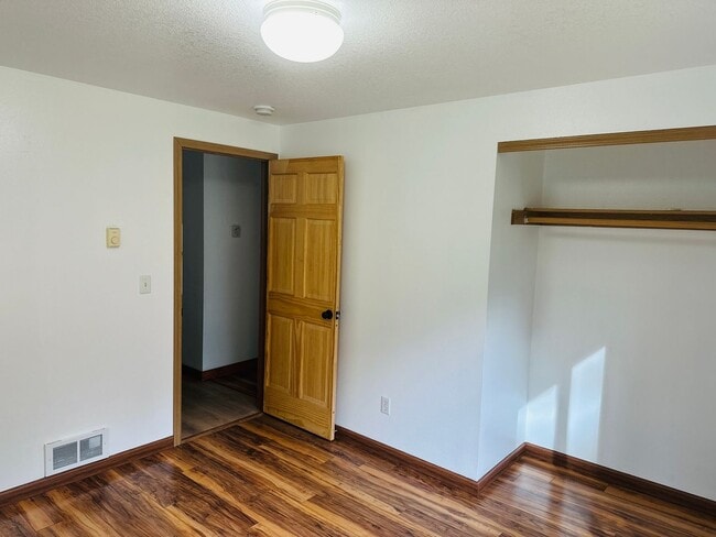 Building Photo - Beautiful Acreage Property