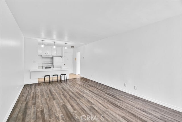 Building Photo - 320 S Gramercy Pl