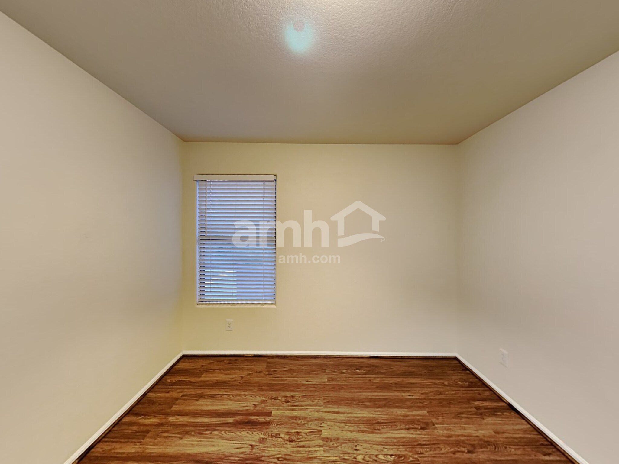 Building Photo - 11439 E Persimmon Ave