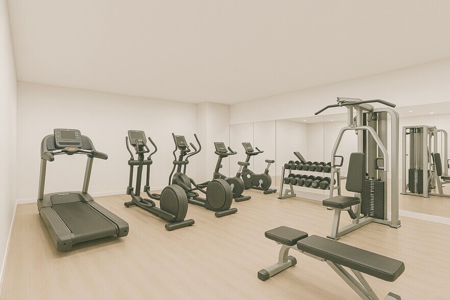 Building Photo - 247 E 35th St