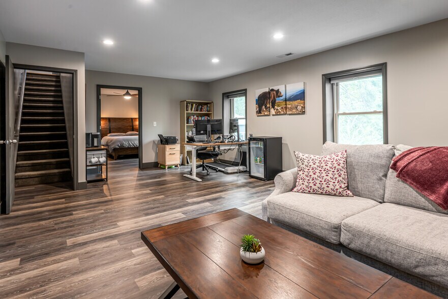 Building Photo - 11 Alta Ave