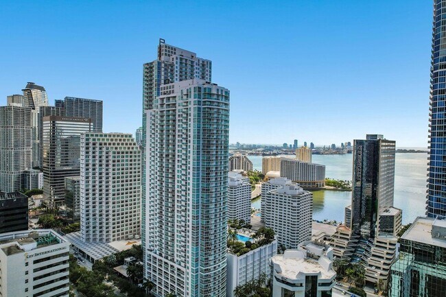 Building Photo - 1050 Brickell Ave