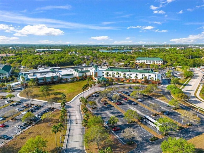 Building Photo - 5450 Bentgrass Dr