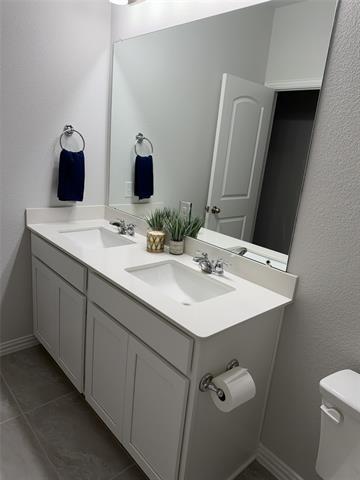 Building Photo - 5408 Locke Dr