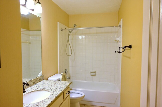 Building Photo - 4530 Topaz Trail Dr