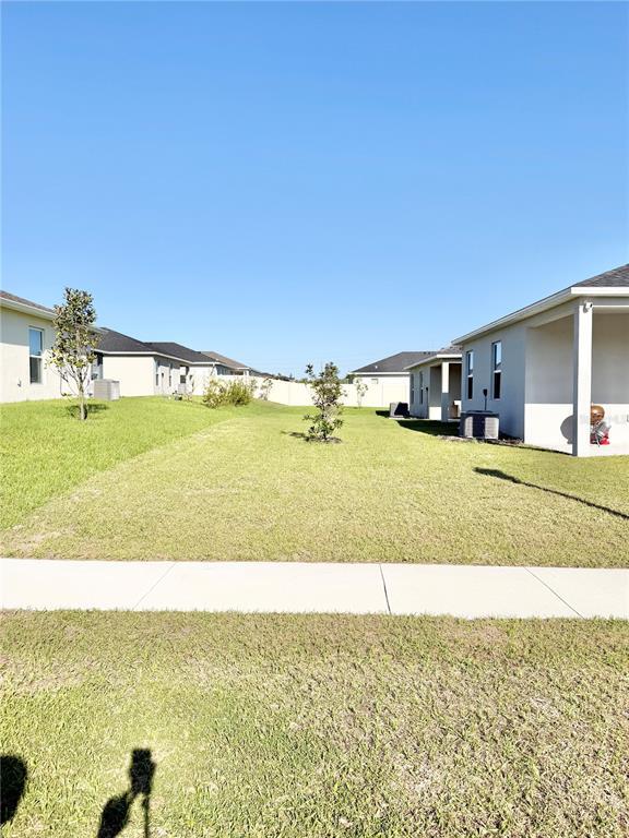 Building Photo - 639 Alder Ln