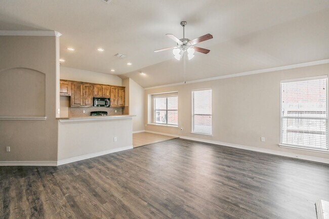 Building Photo - Single story 4 bedroom in Marine Creek Ranch