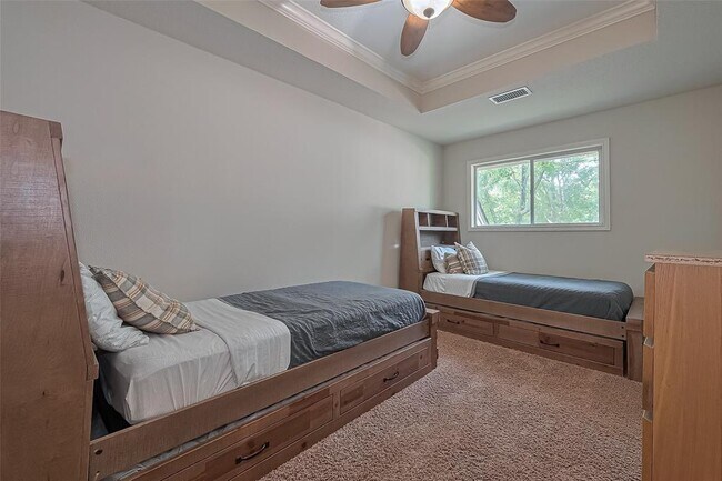 Building Photo - 26 Spiceberry Pl