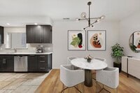 Building Photo - 443 Whiton St