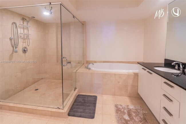 Building Photo - 1830 S Ocean Dr