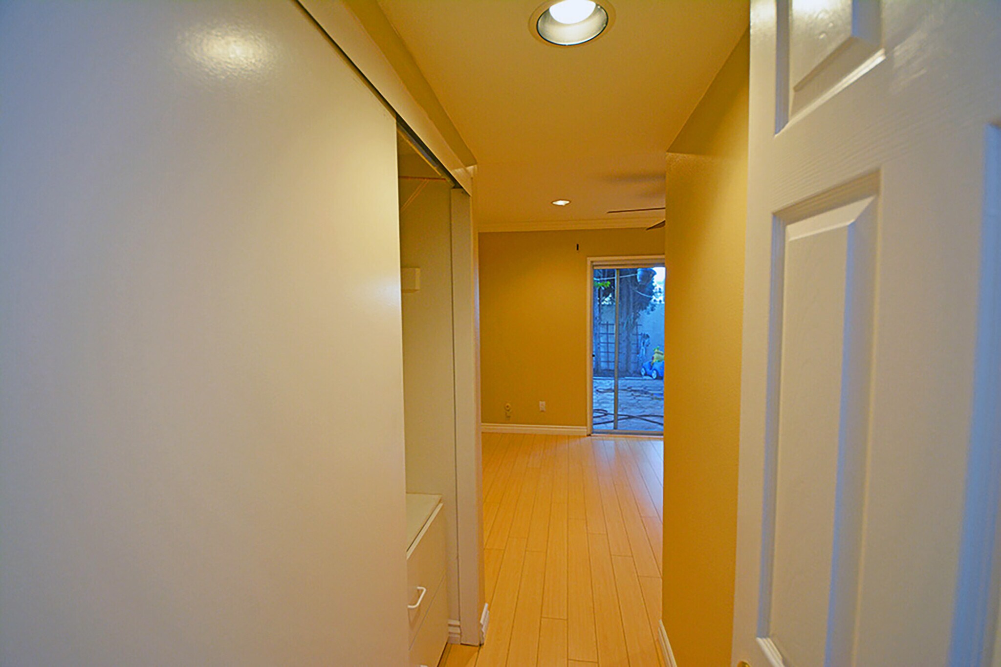 Building Photo - 10051 Valley Circle Blvd