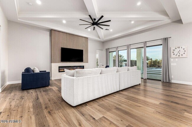 Building Photo - 5348 W Encanto Verde