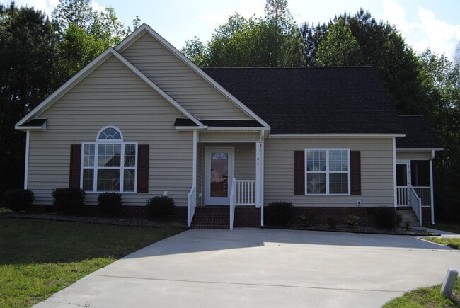 Primary Photo - 105 Tillage Pl