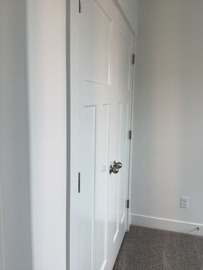 Building Photo - $750 OFF FIRST MONTH"S RENT -New Construct...
