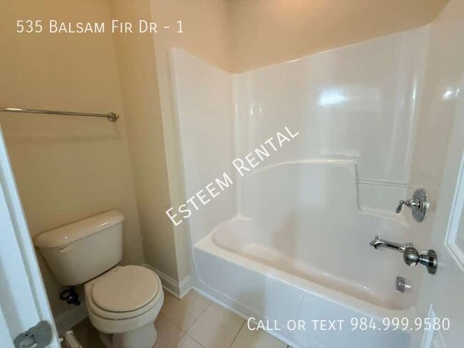 Building Photo - 535 Balsam Fir Dr