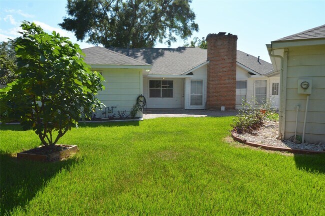 Building Photo - 6707 Las Brisas Dr
