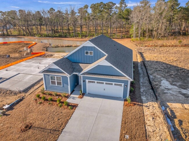 Building Photo - 514 Silky Oak Dr SE