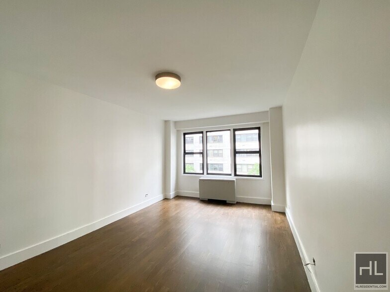 Building Photo - EAST 63 STREET
