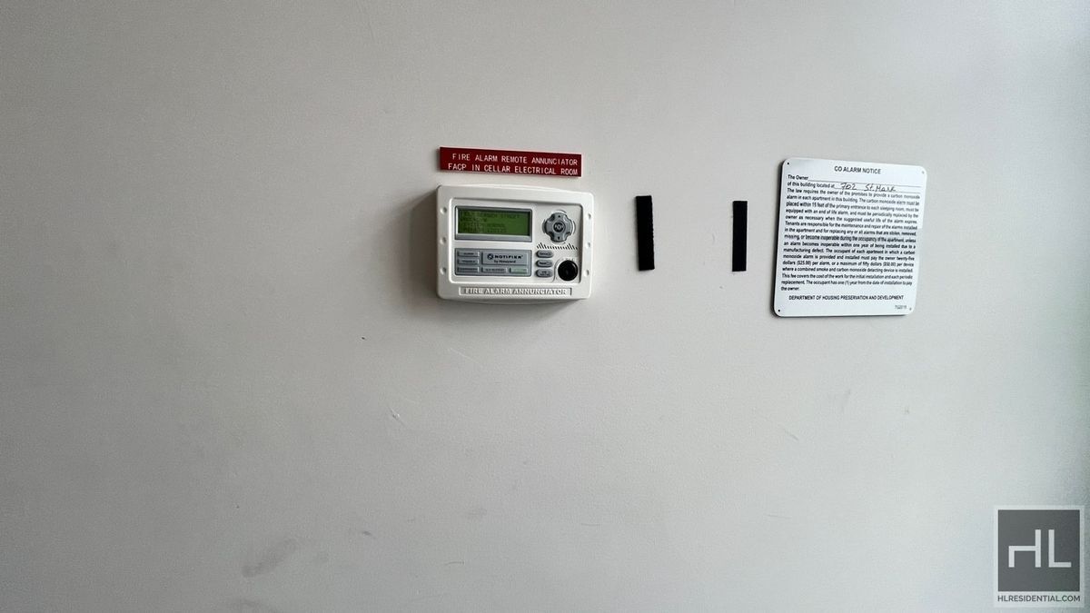 Building Photo - BERGEN STREET