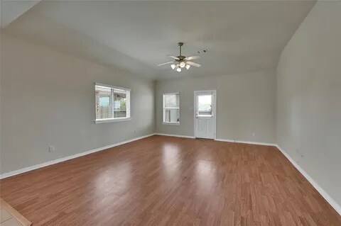 Building Photo - 10414 Matterhorn Dr