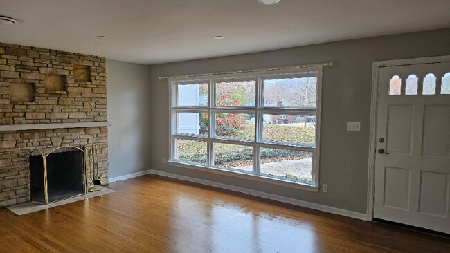 Building Photo - 5309 Lost Trail