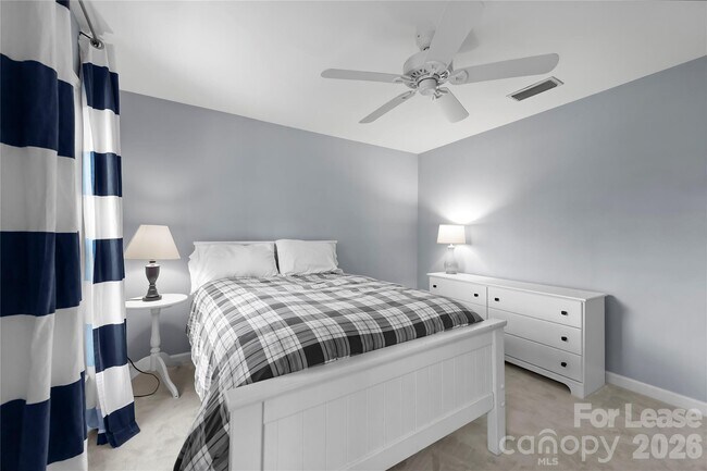 Building Photo - 19314 Yachtman Dr