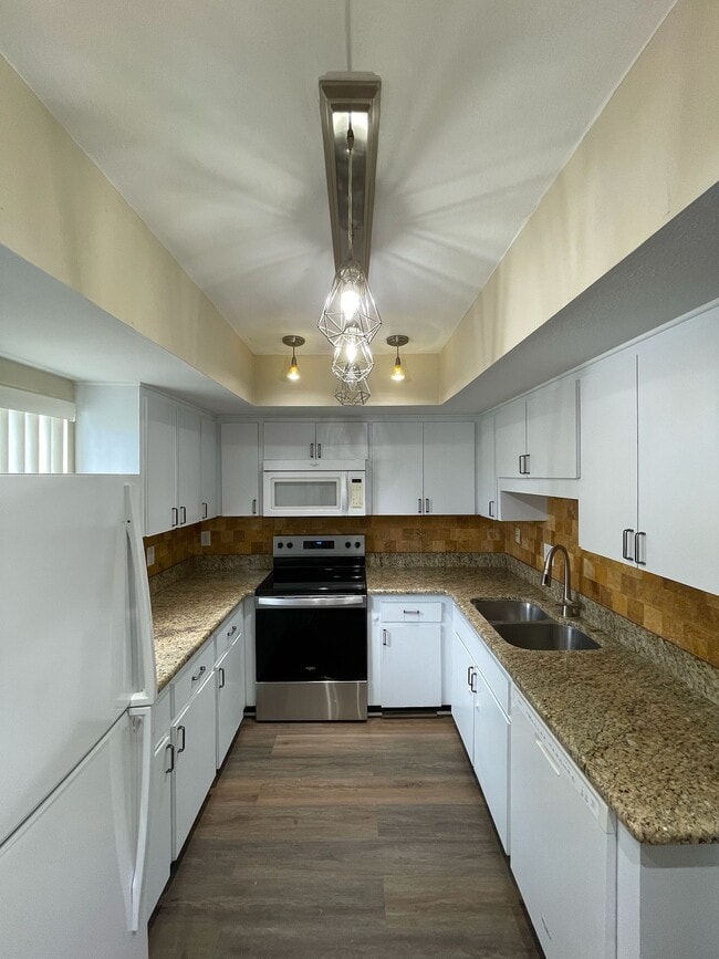 Building Photo - 2497 Heron Terrace