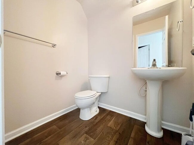 Building Photo - 616 Fountain Brook Ln