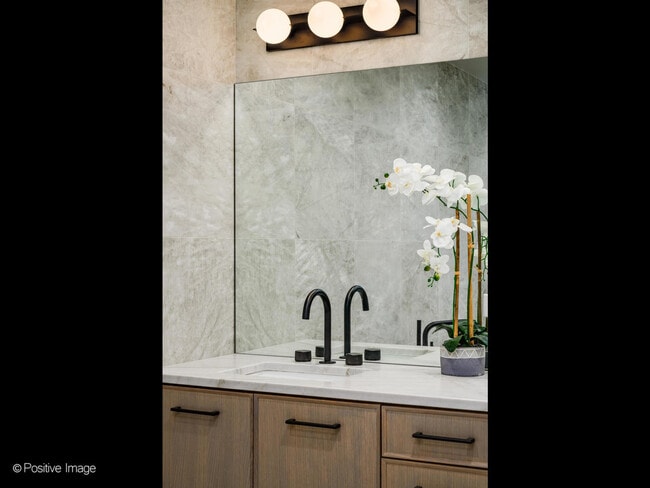 Building Photo - 1143 W Montana St