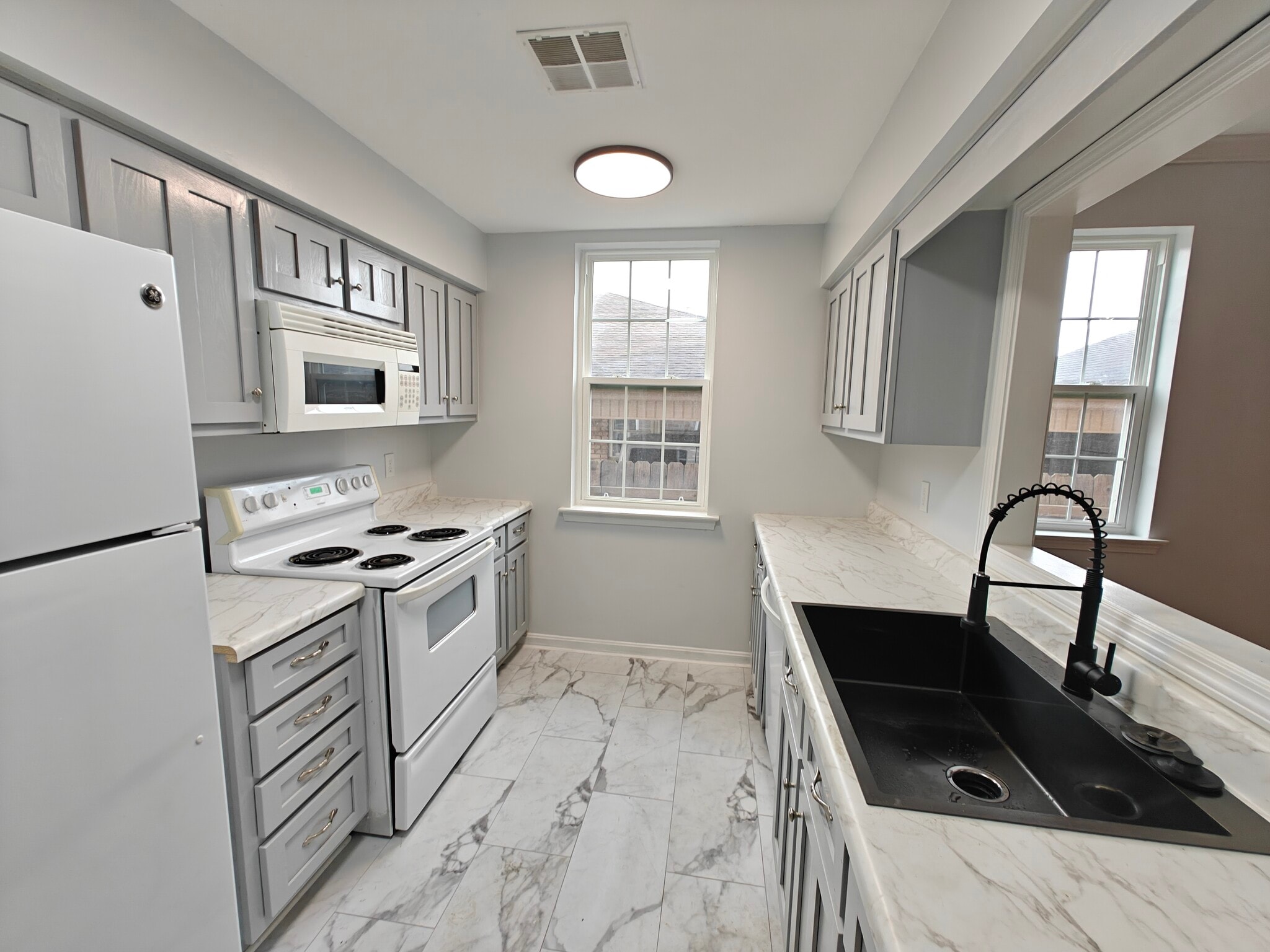 Kitchen - 408 14th St