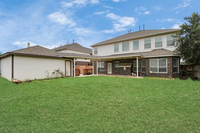 Building Photo - 26535 Ashwood Creek Ln