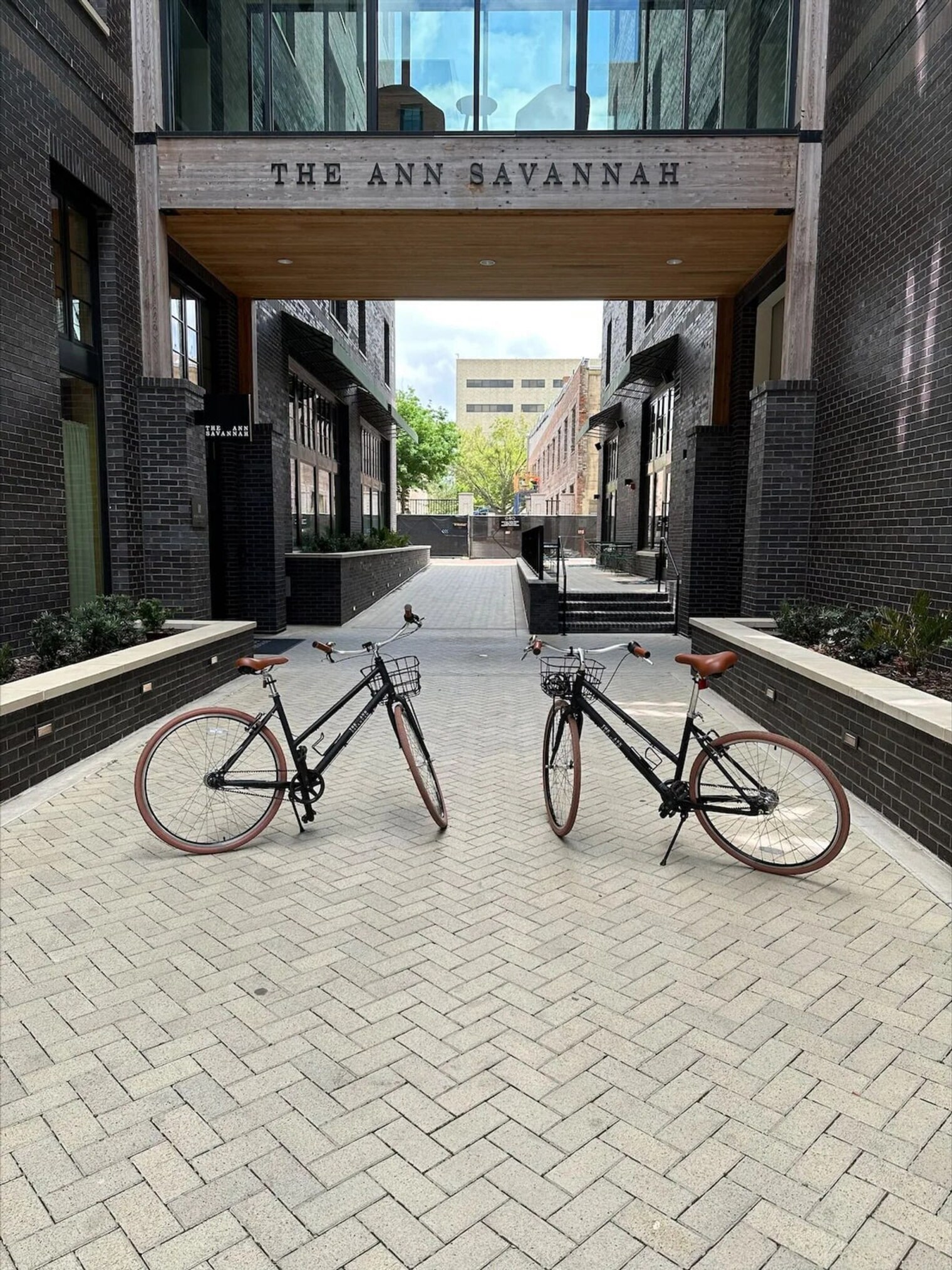 Building Photo - 6 Zubly St