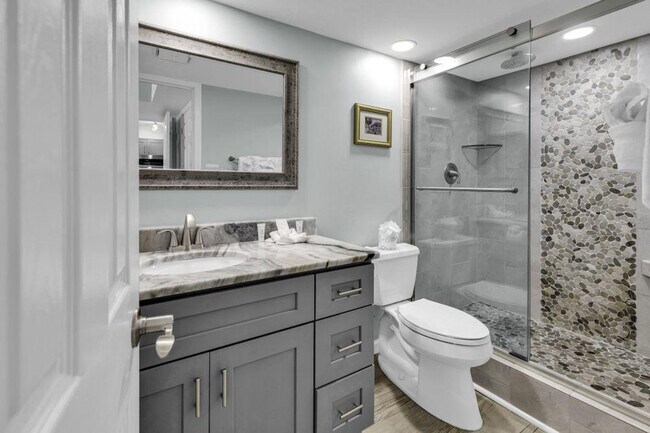 Building Photo - 2500 N Ocean Blvd