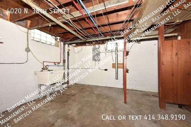 Building Photo - 4020 N 38th St
