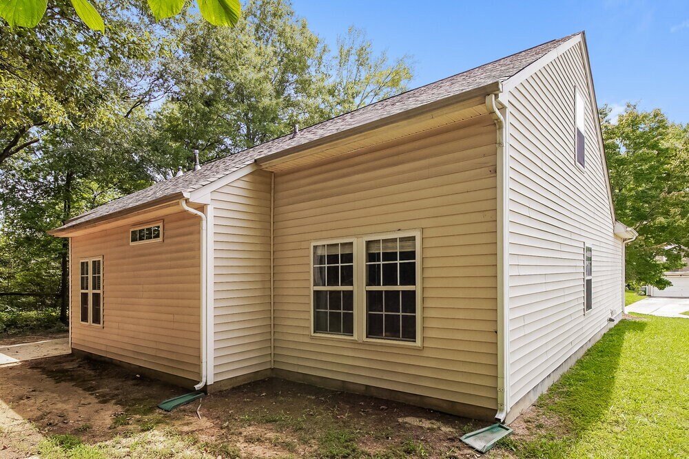Building Photo - 11430 Northwoods Forest Dr