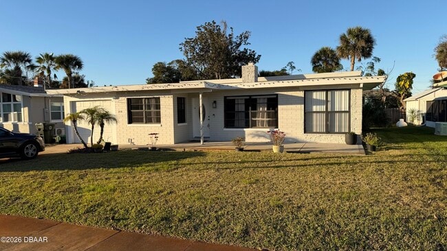 Building Photo - 215 Woodland Ave