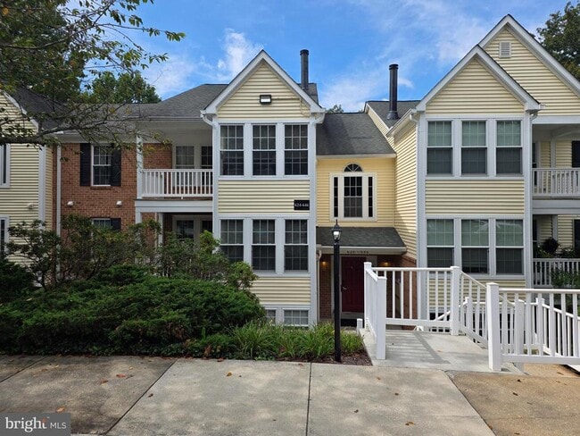 Building Photo - 628 Southern Hills Dr