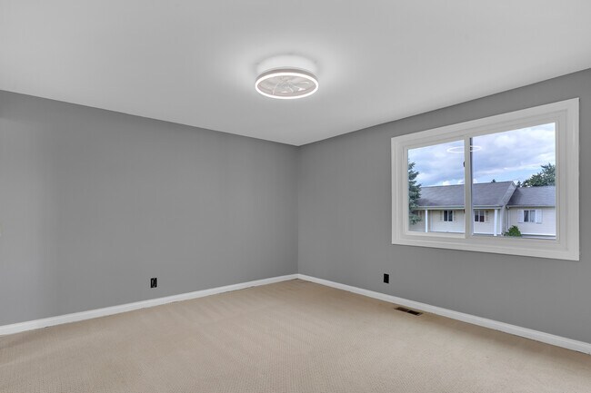 Building Photo - 414 Gainsborough Ct