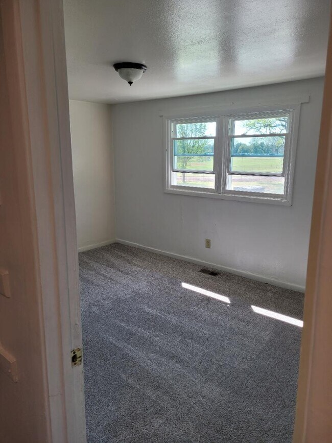 Building Photo - 3501 Commerce St