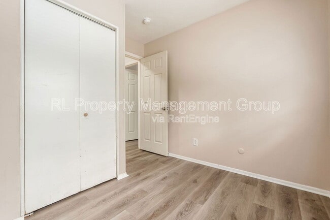 Building Photo - 1495 Yates Dr