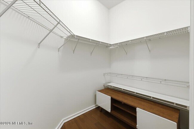 Building Photo - 900 Oak Arbor Cir