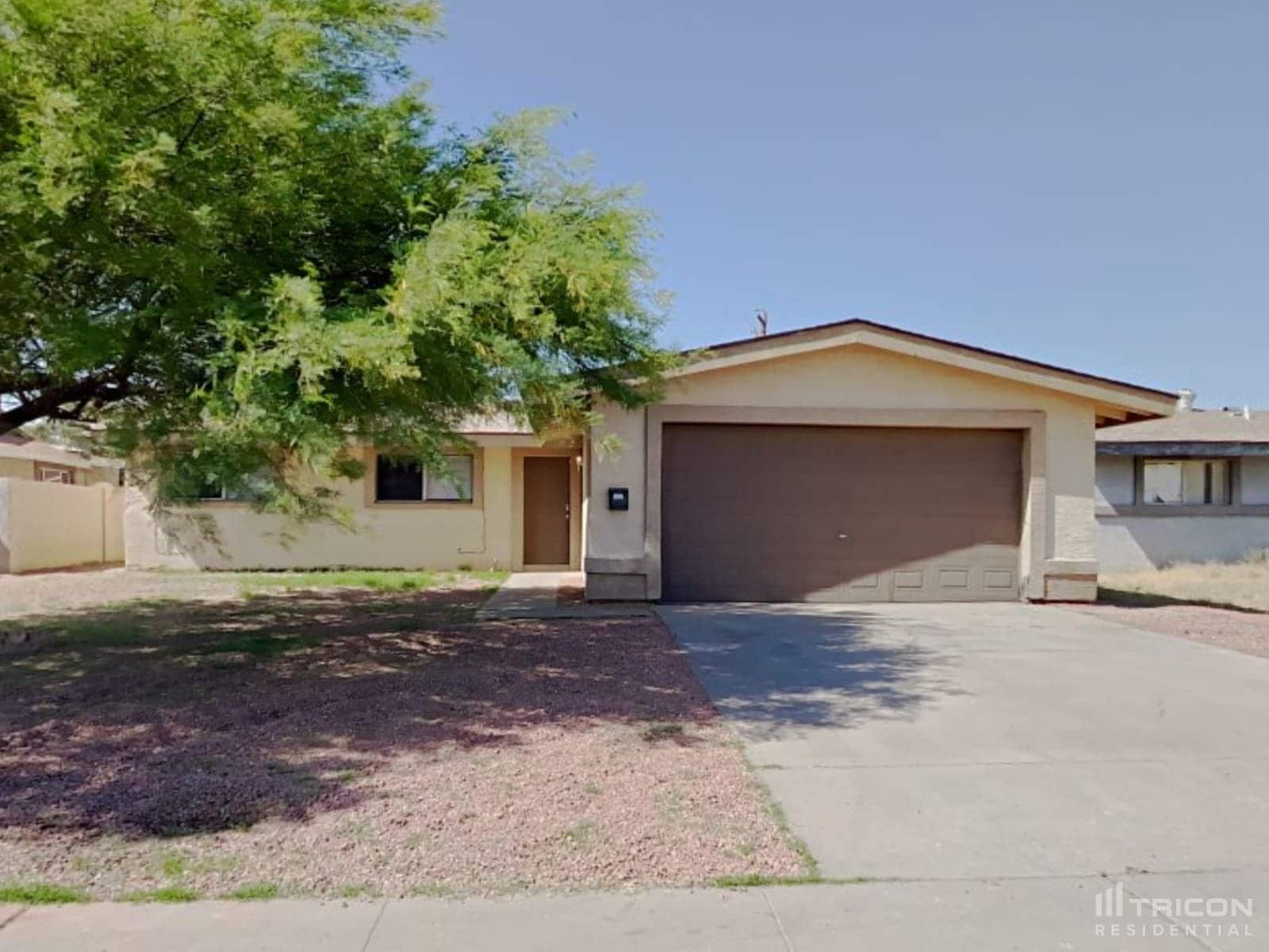 Building Photo - 3722 W Diana Ave