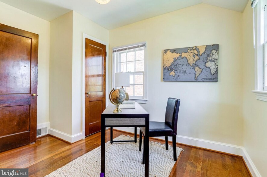 Building Photo - 1807 41st Pl SE