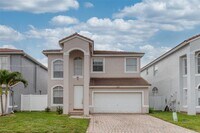 Building Photo - 3810 SW 51st St